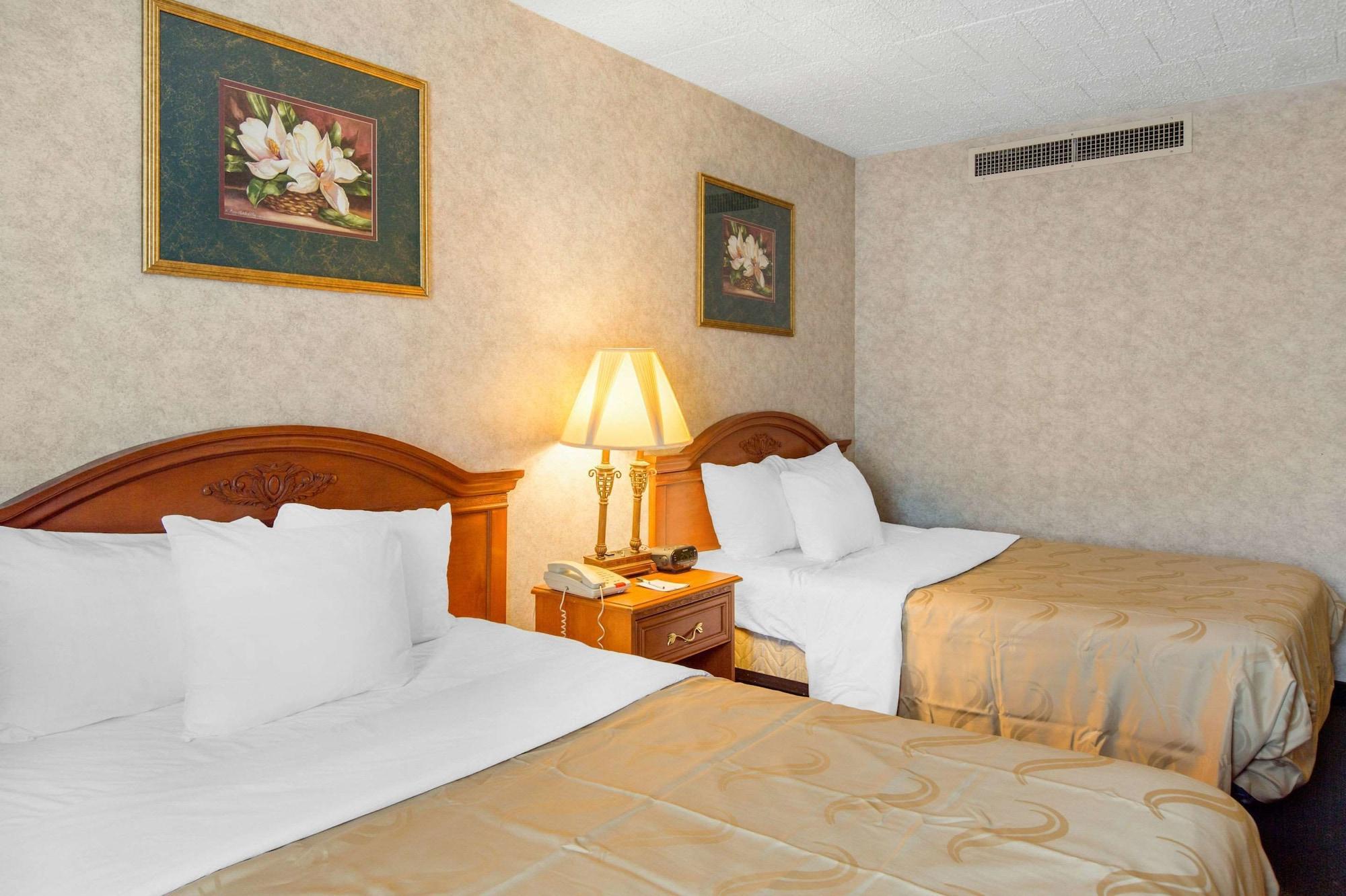 Quality Inn Ledgewood - Dover Bagian luar foto